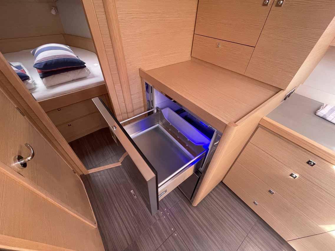 Dufour 430, picture 11