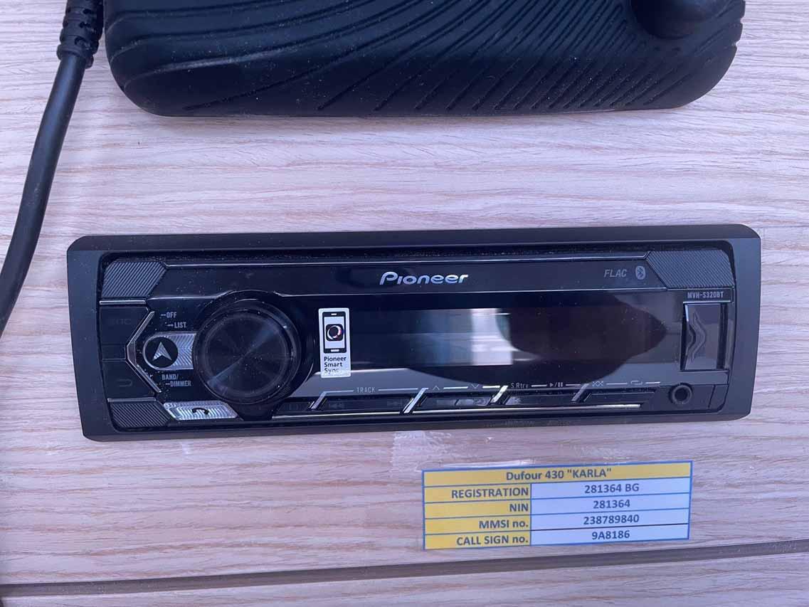 Dufour 430, picture 13