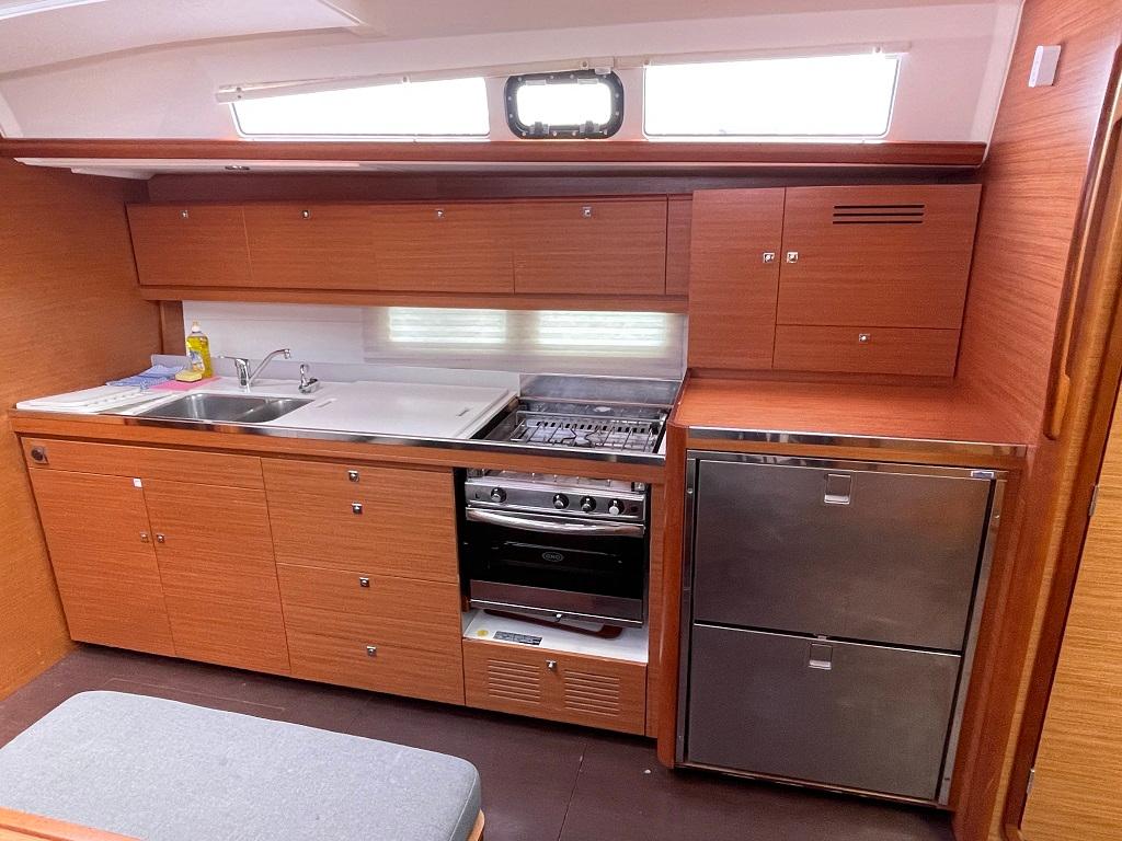 Dufour 460 GL, picture 7