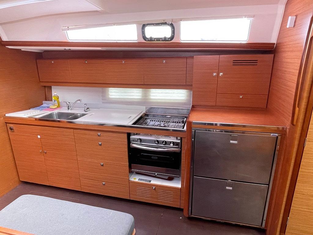 Dufour 460 GL, picture 6