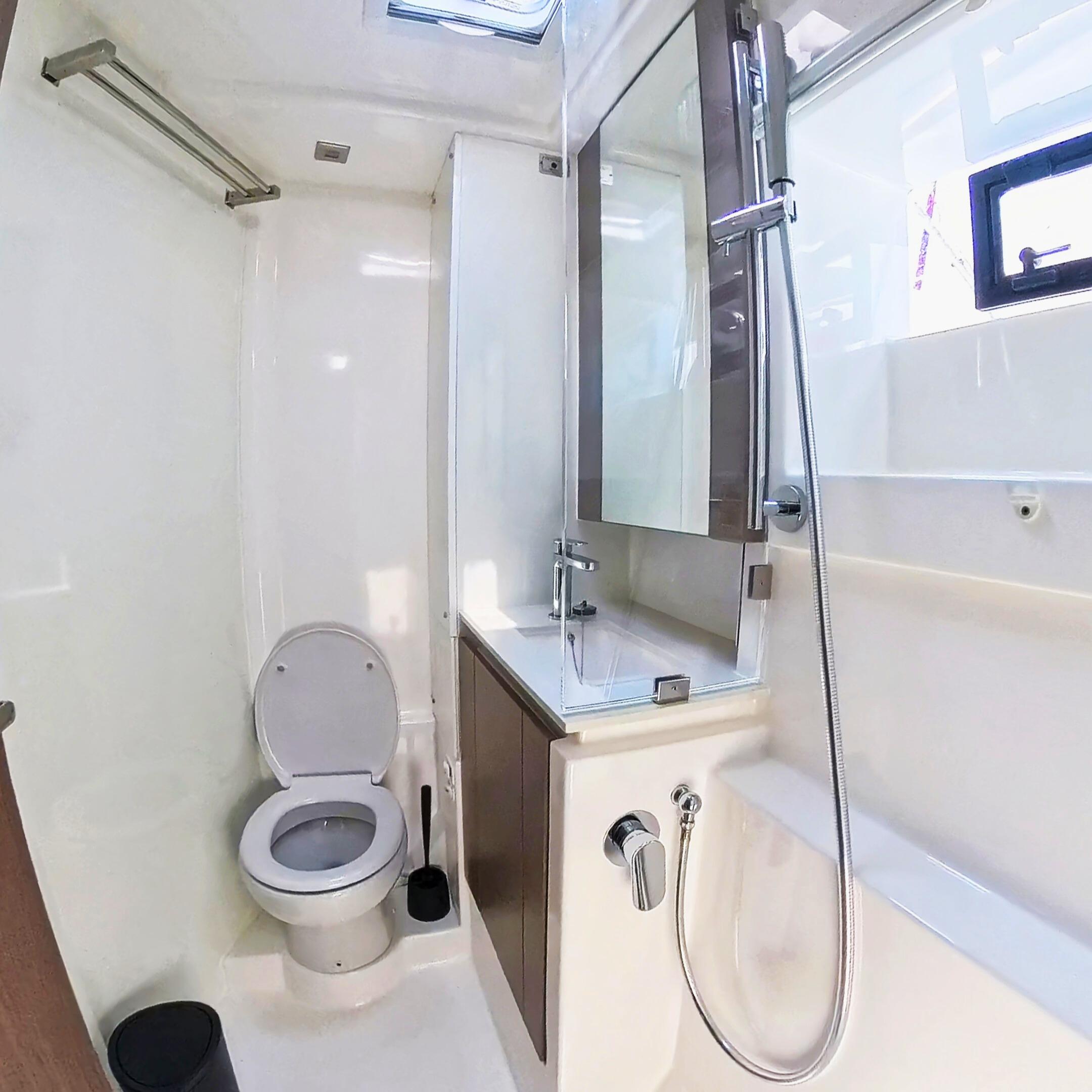 Leopard 50 - 5 + 1 cab, picture 17