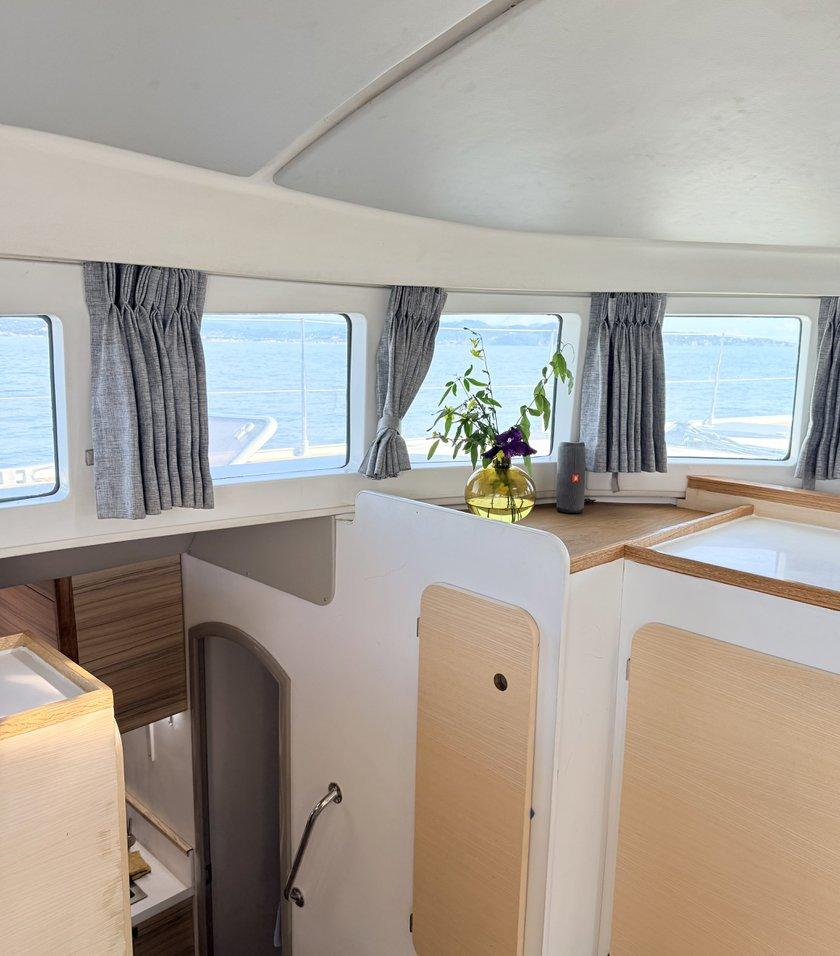 Lagoon 570, picture 28