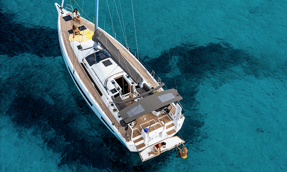 Dufour 44 - 3 cab., picture 1