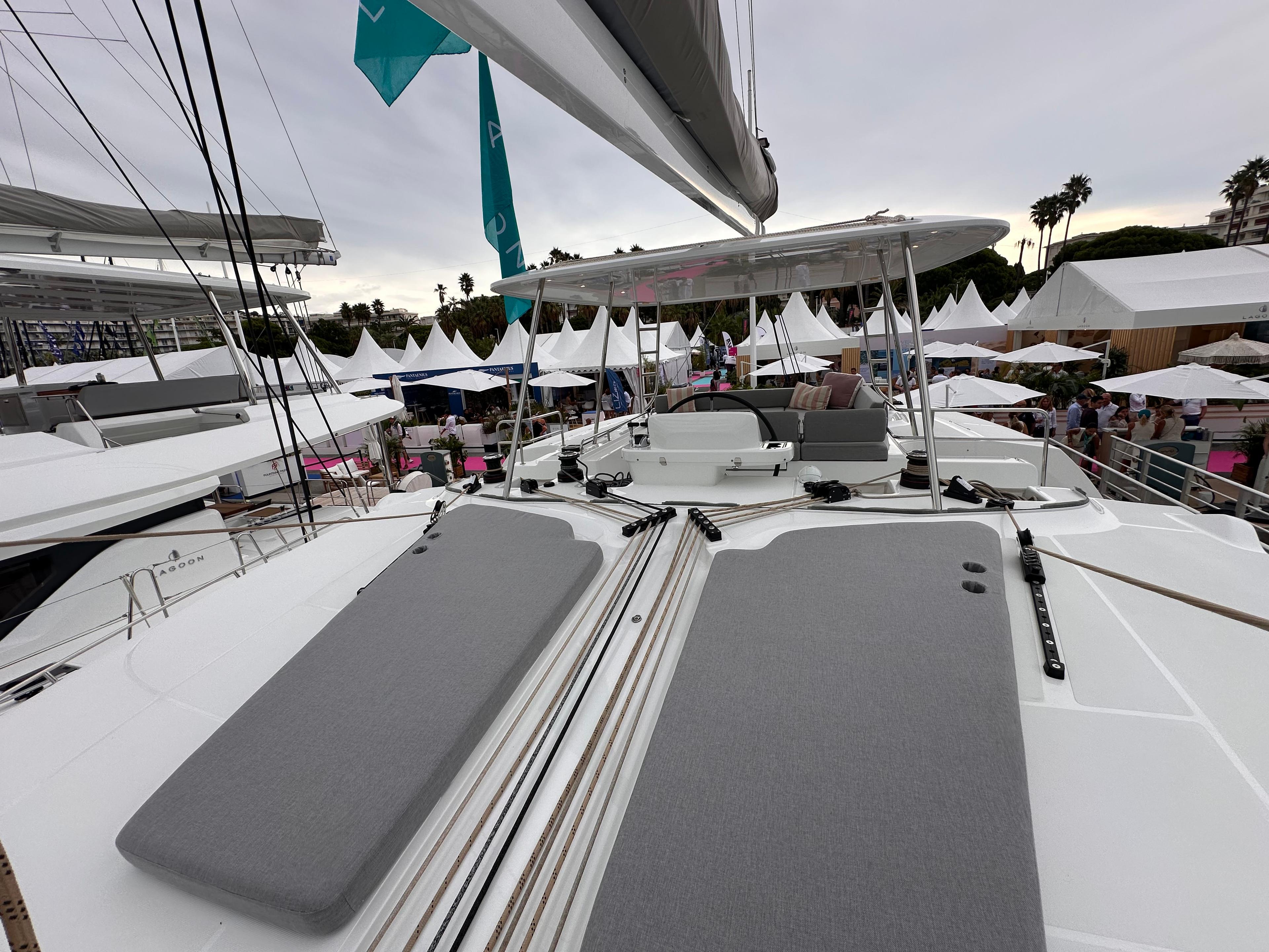 Lagoon 51 - 6 + 1 cab., picture 3