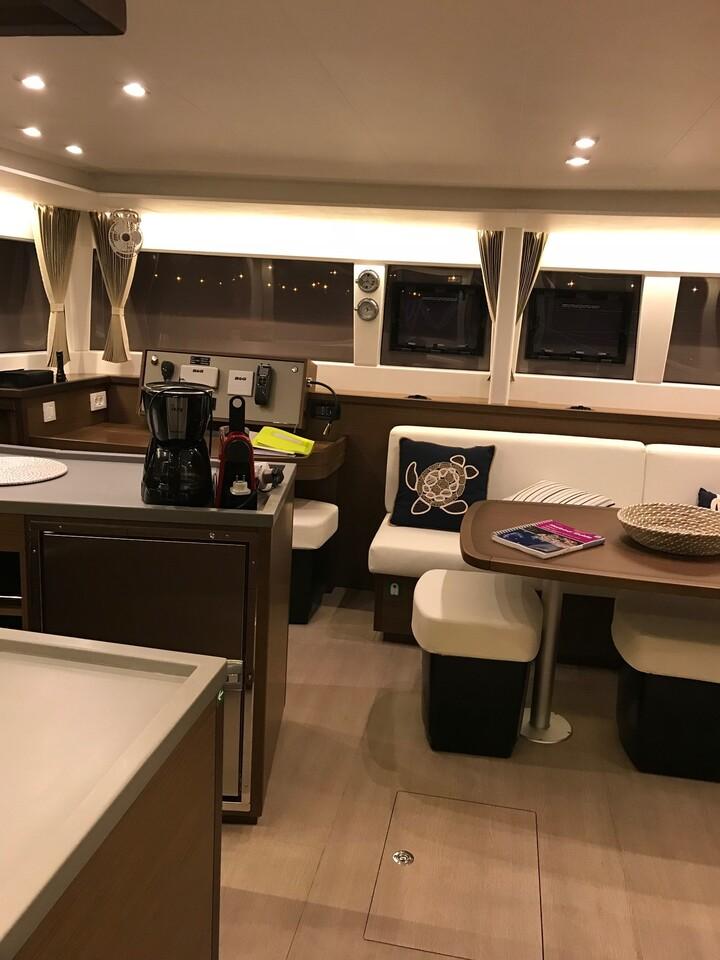 Lagoon 450 F - 4 + 2 cab., picture 9