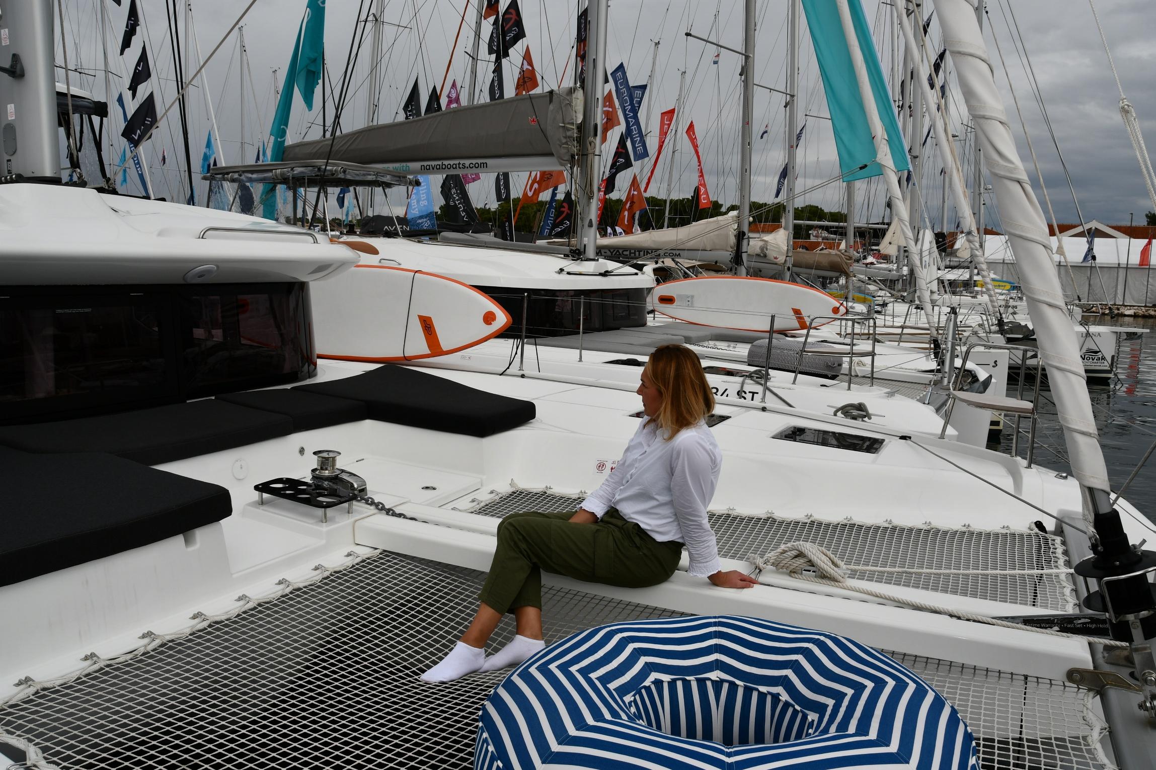 Lagoon 43 - 4 + 2 cab., picture 9