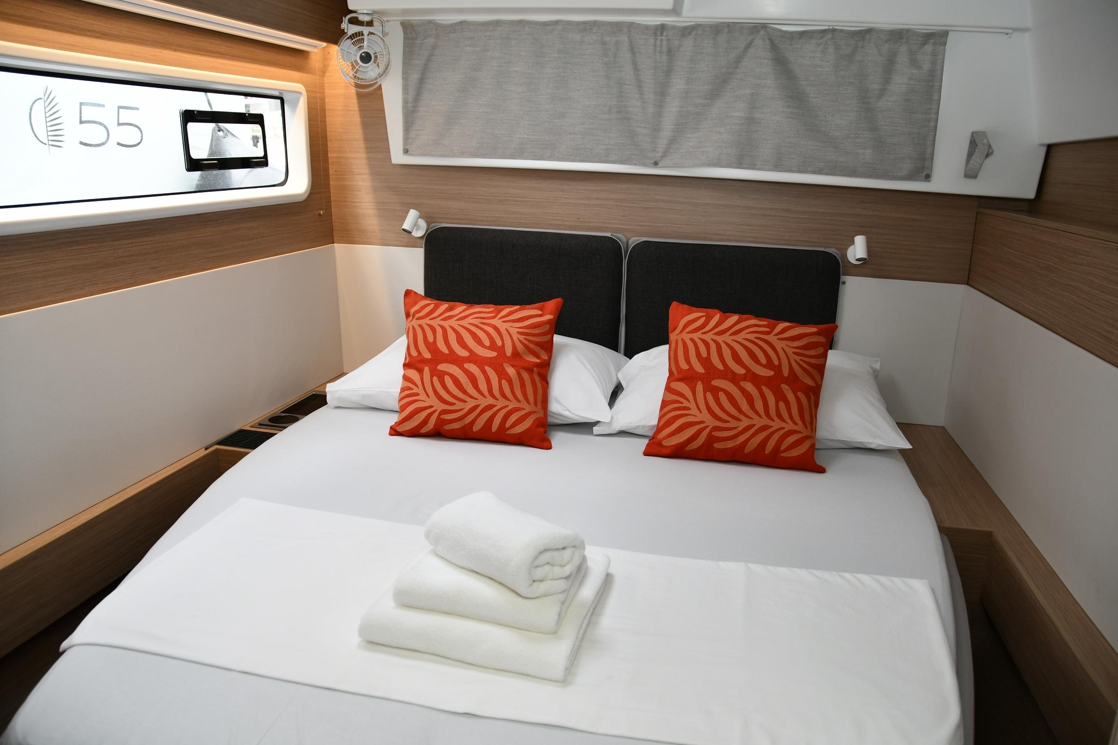 Lagoon 43 - 4 + 2 cab., picture 22