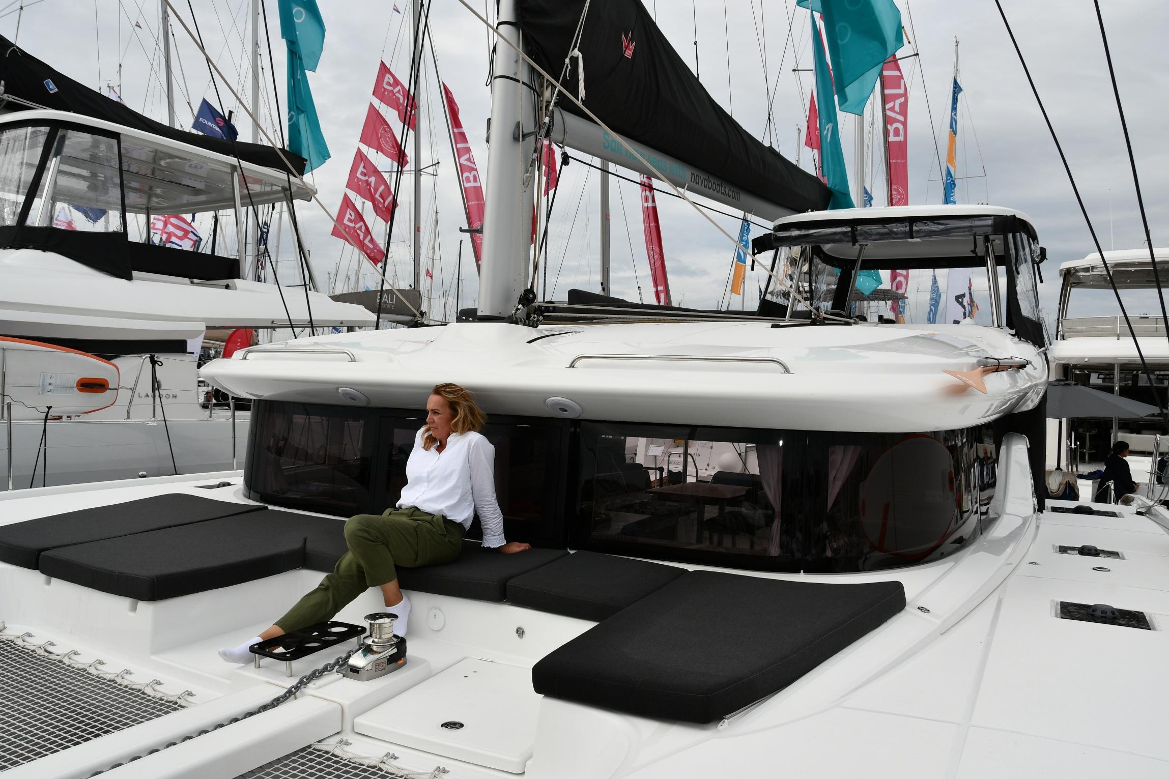 Lagoon 43 - 4 + 2 cab., picture 7