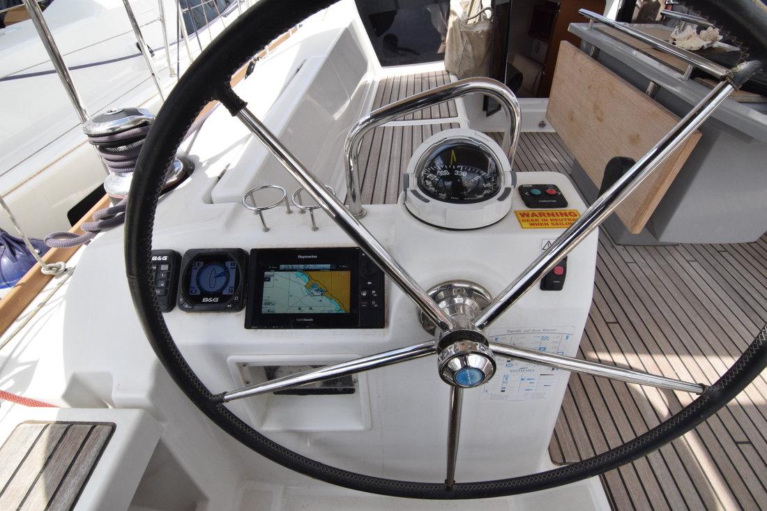 Oceanis 41, picture 4