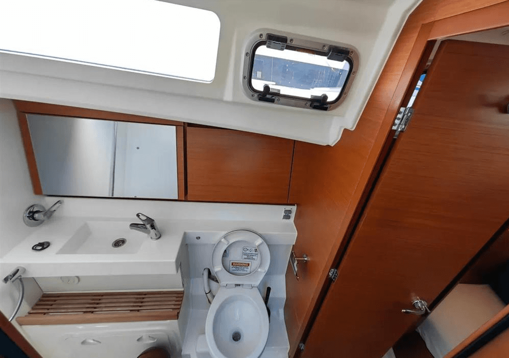 Sun Odyssey 440 - 4 cab., picture 18
