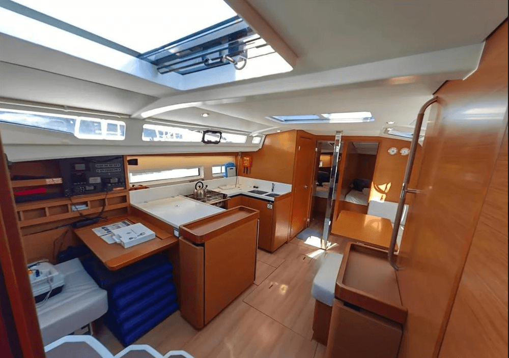 Sun Odyssey 440 - 4 cab., picture 6