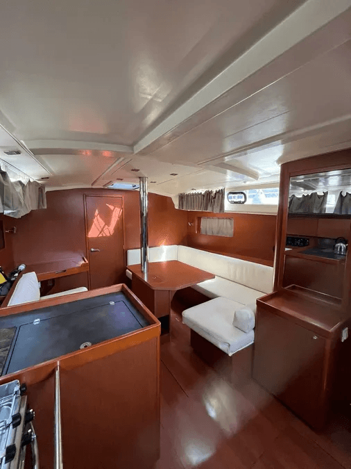 Oceanis 41.1, picture 7