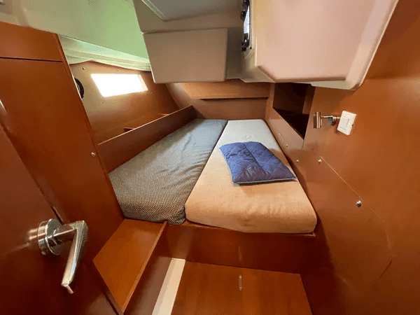 Oceanis 41.1, picture 28