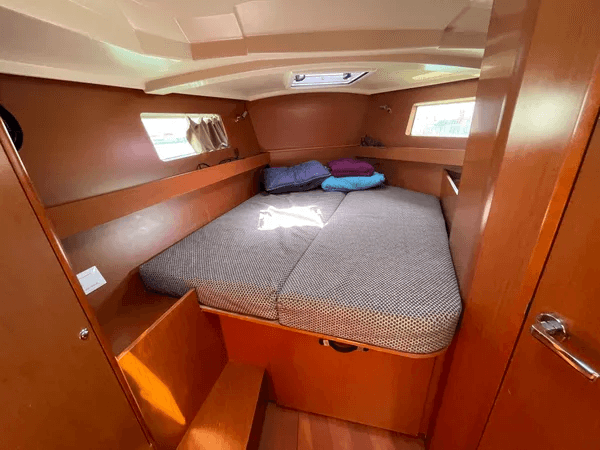 Oceanis 41.1, picture 27