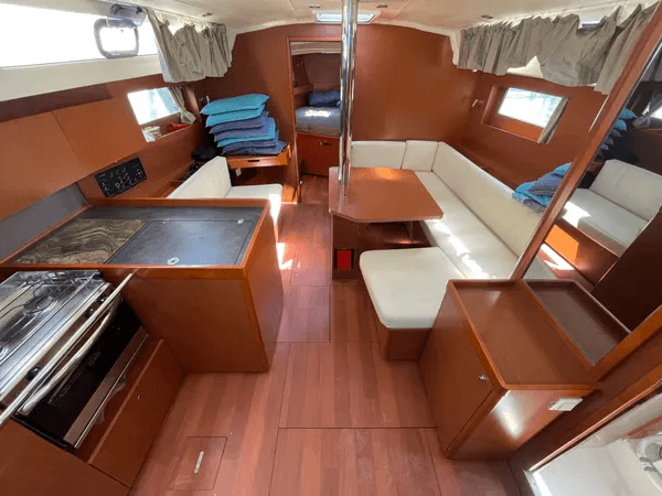 Oceanis 41.1, picture 25