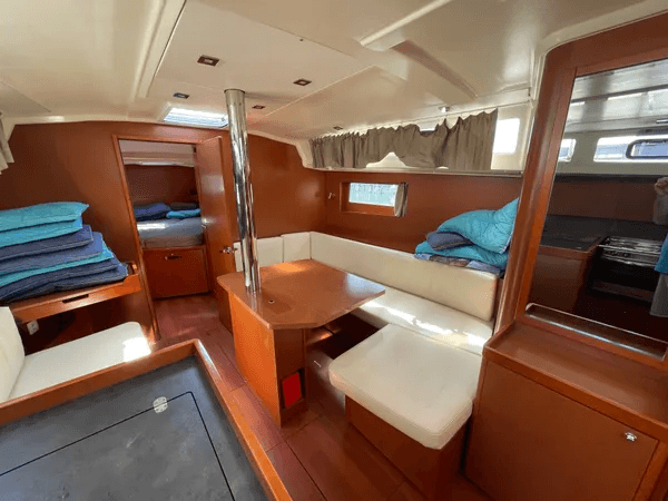 Oceanis 41.1, picture 24