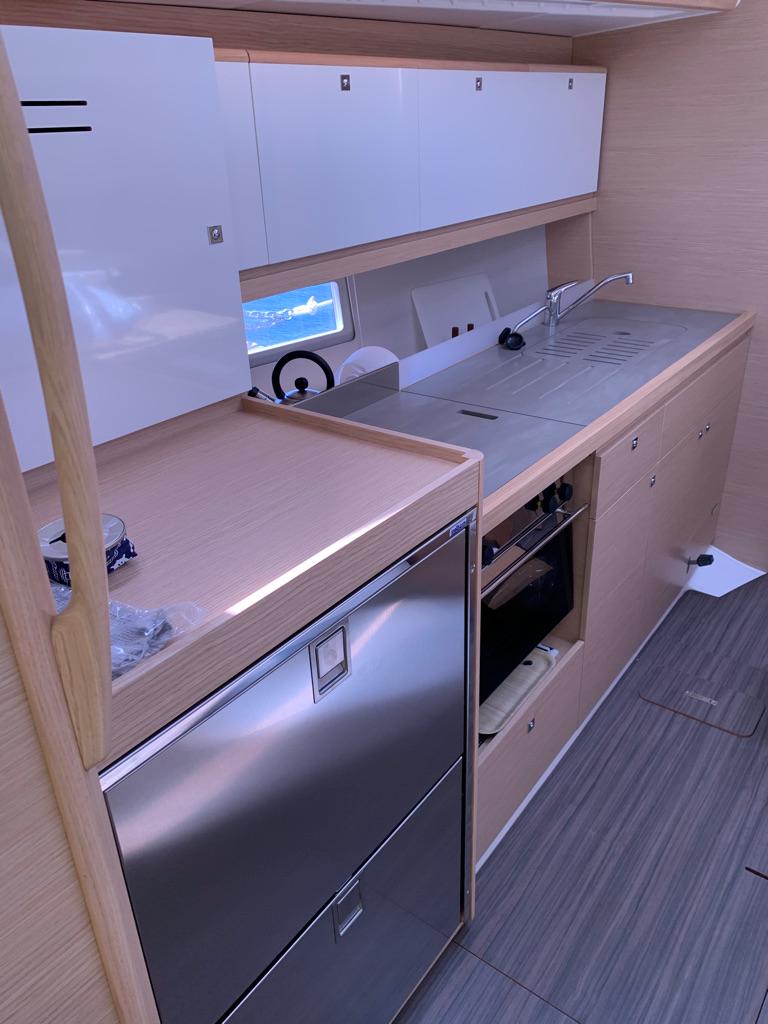 Dufour 390 GL, picture 9