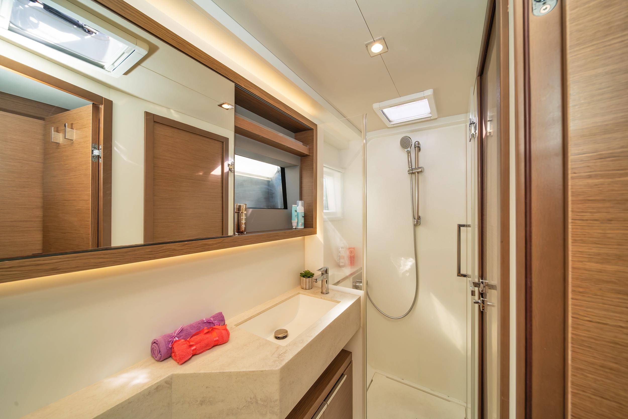 Lagoon 50 - 6 + 2 cab., picture 7