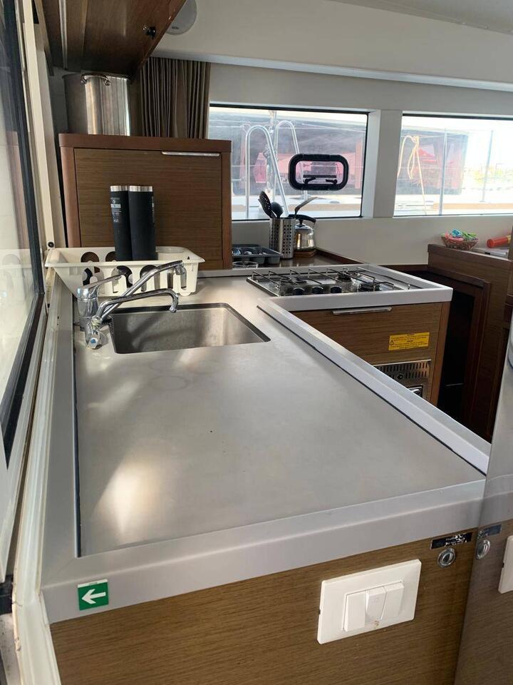 Lagoon 40 - 3 + 2 cab, picture 5