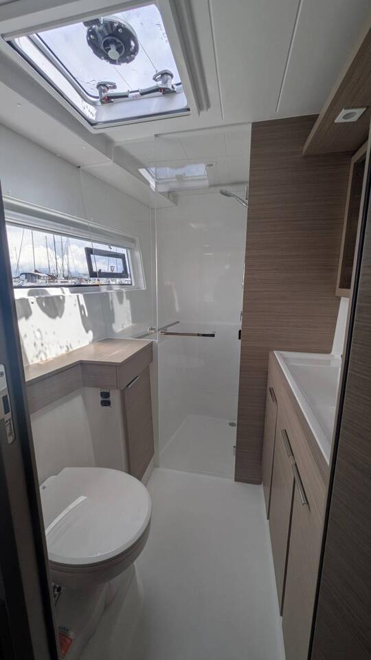 Lagoon 40 - 3 + 2 cab, picture 12