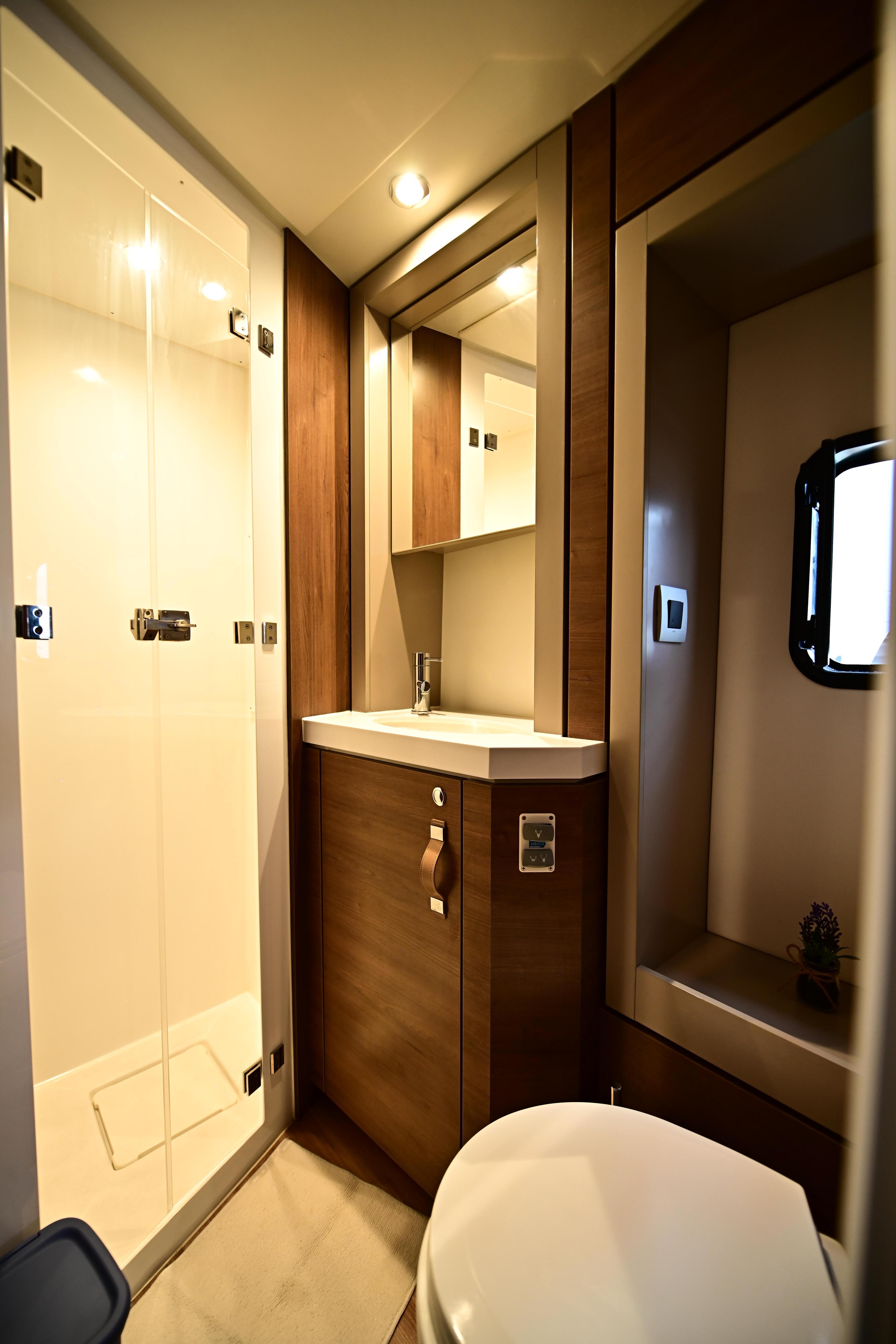 Bali 4.6 - 5 + 1 cab., picture 8