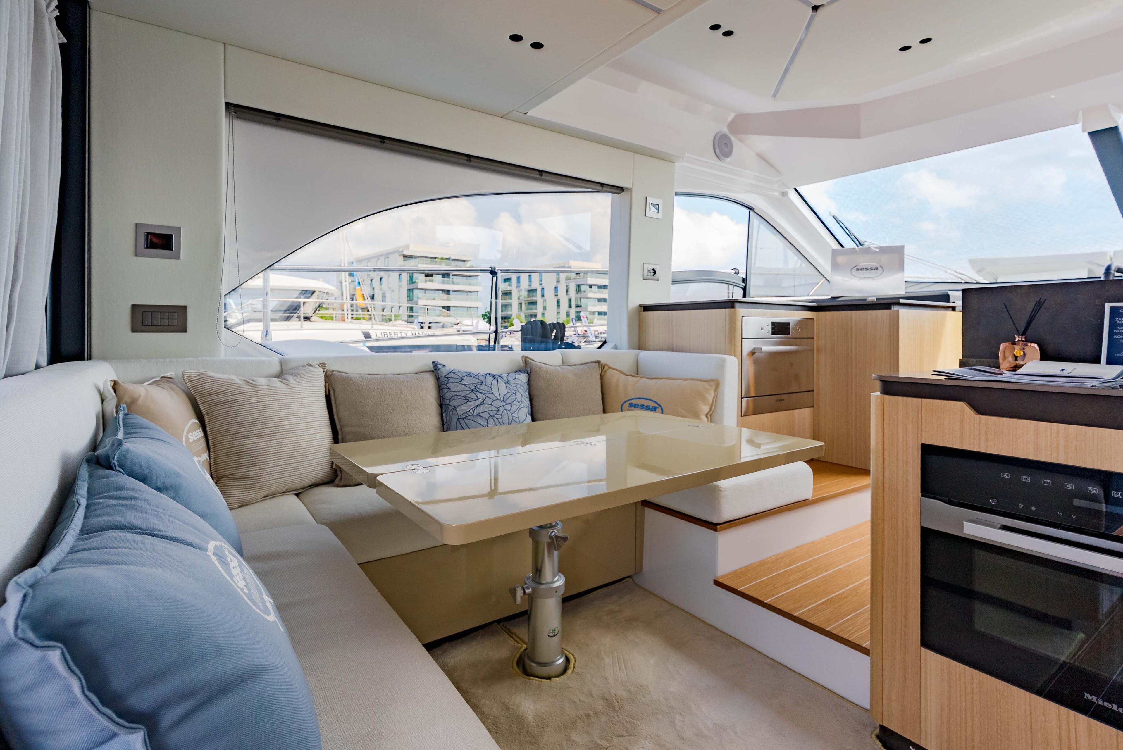 Sessa F48, picture 22