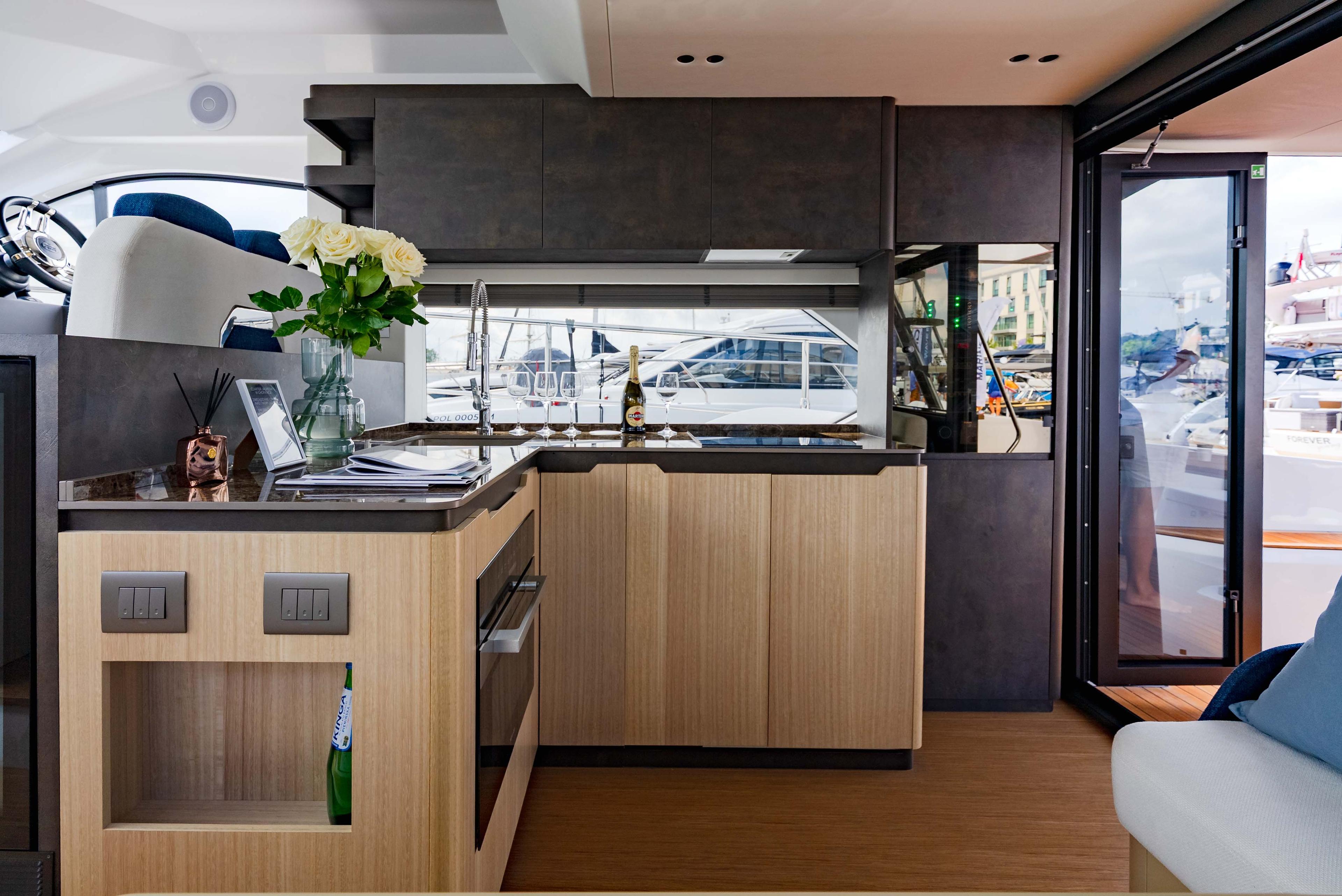 Sessa F48, picture 23