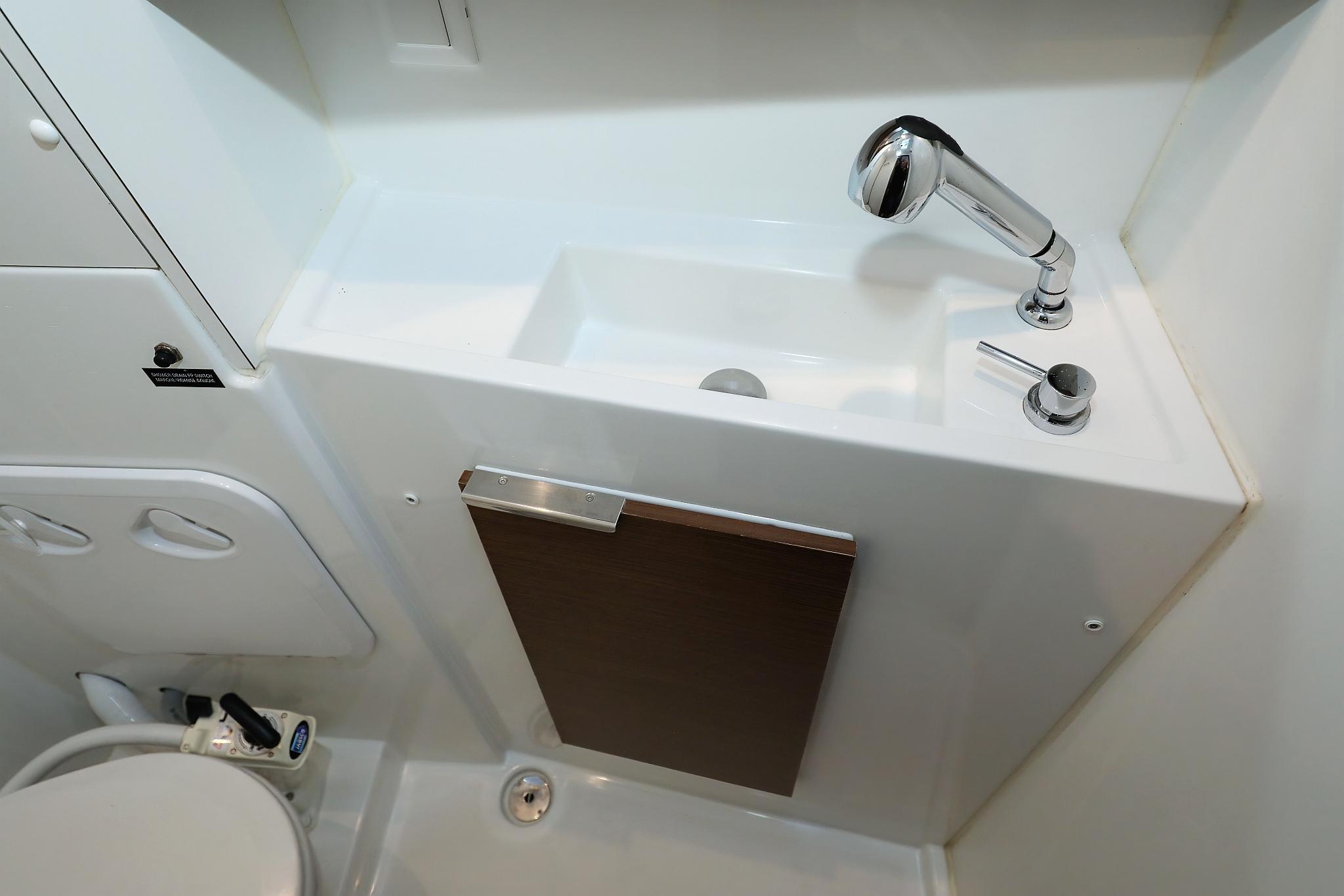 Lagoon 40 - 4 + 2 cab, picture 38