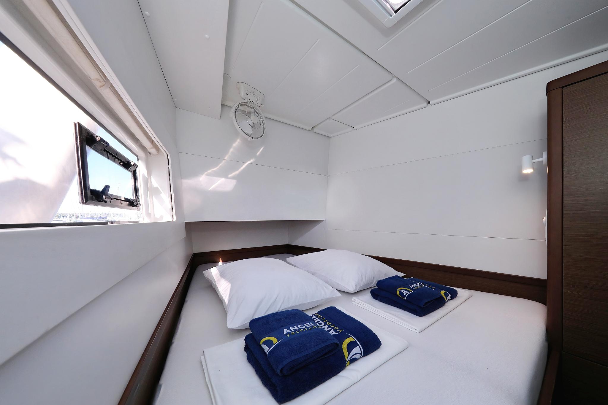 Lagoon 40 - 4 + 2 cab, picture 28