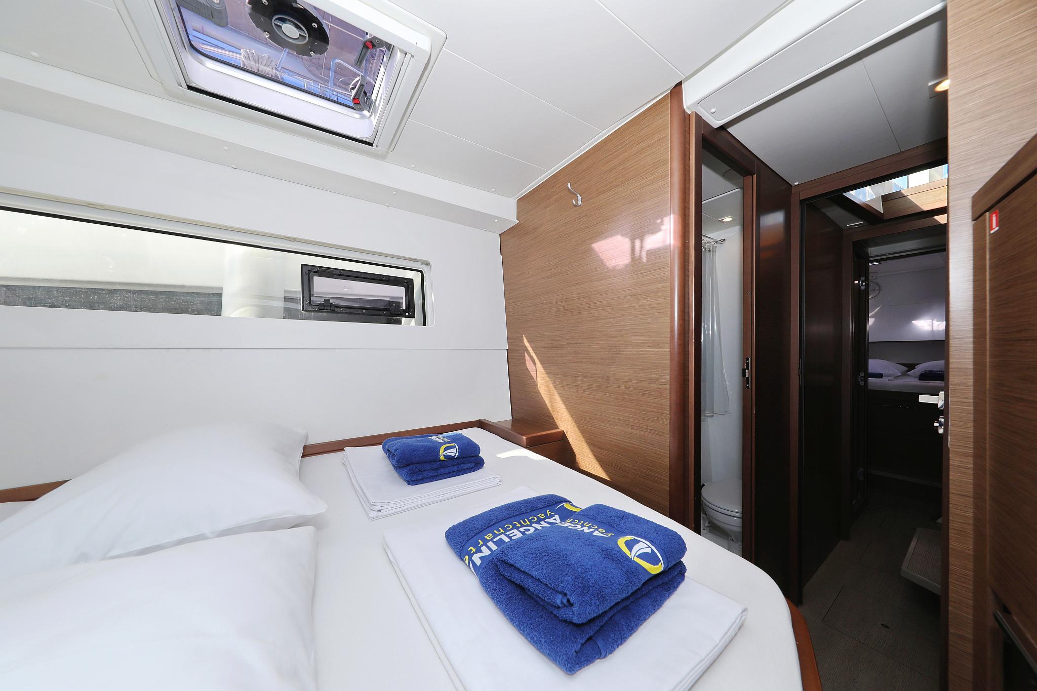 Lagoon 40 - 4 + 2 cab, picture 26