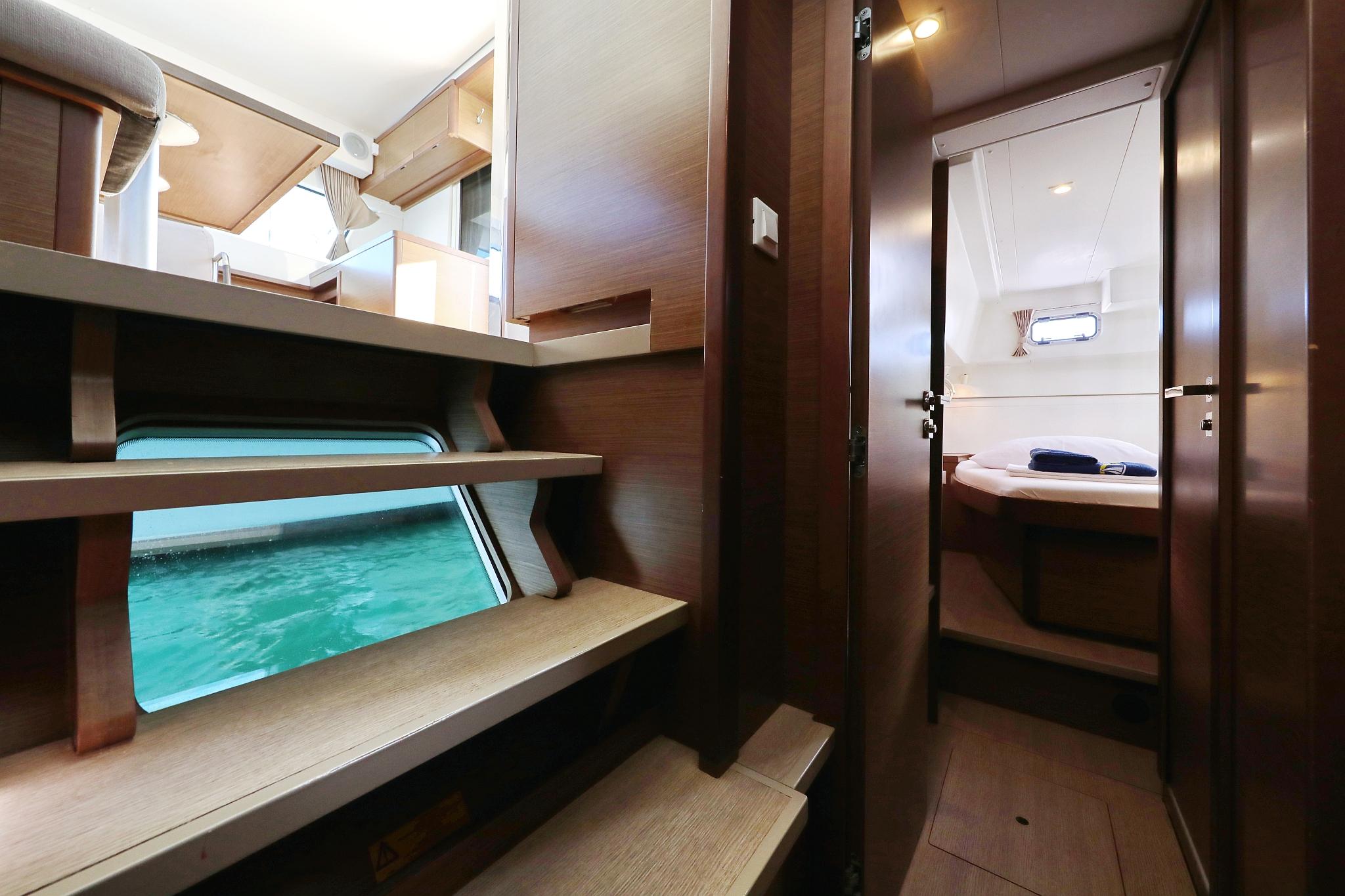 Lagoon 40 - 4 + 2 cab, picture 23