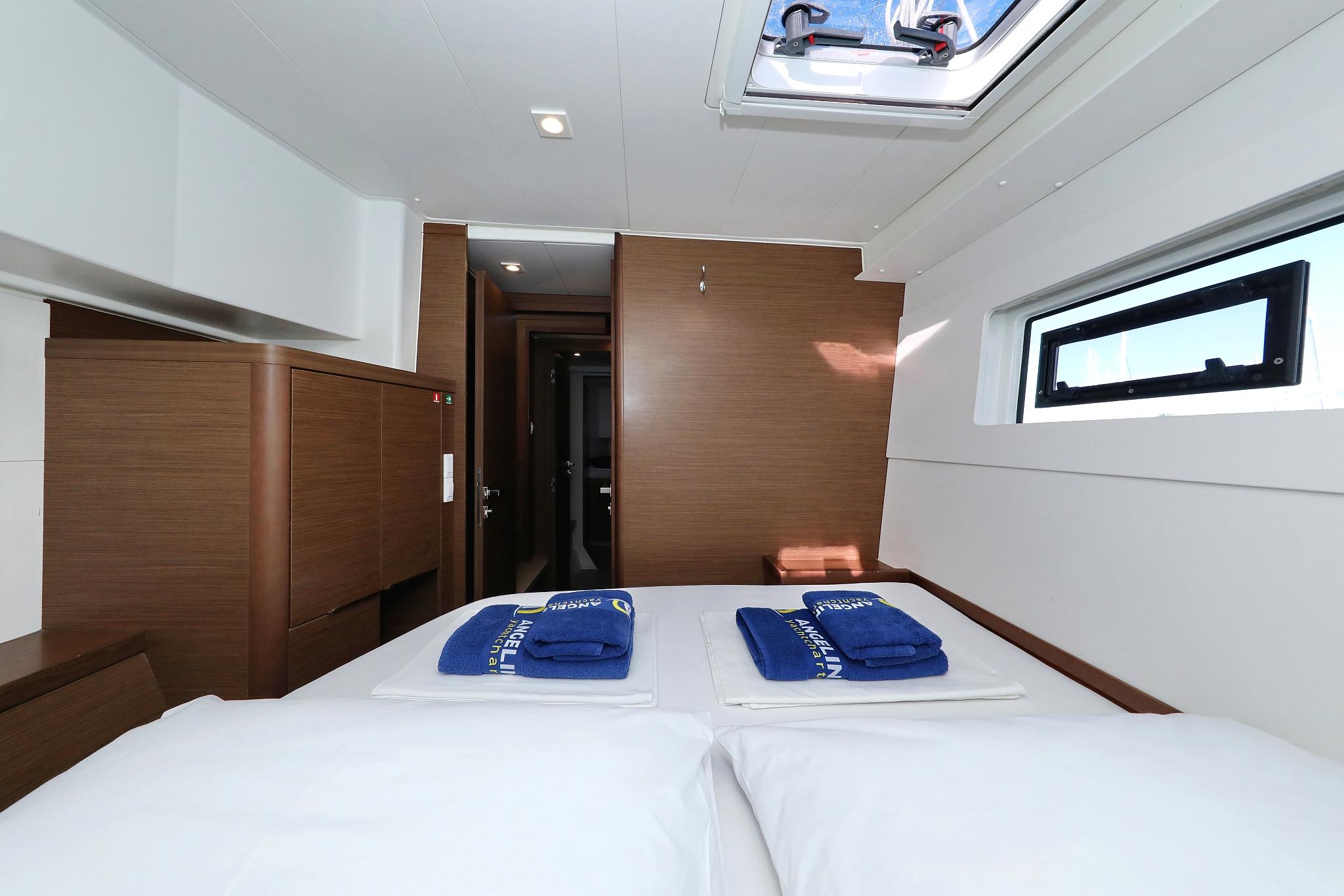 Lagoon 40 - 4 + 2 cab, picture 30