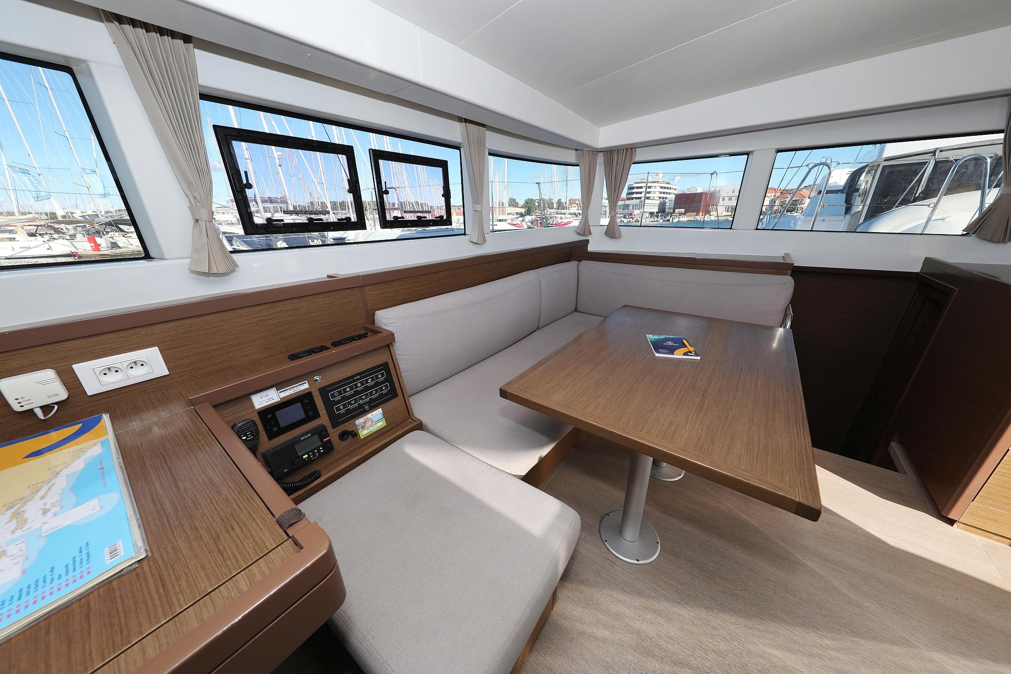 Lagoon 40 - 4 + 2 cab, picture 18