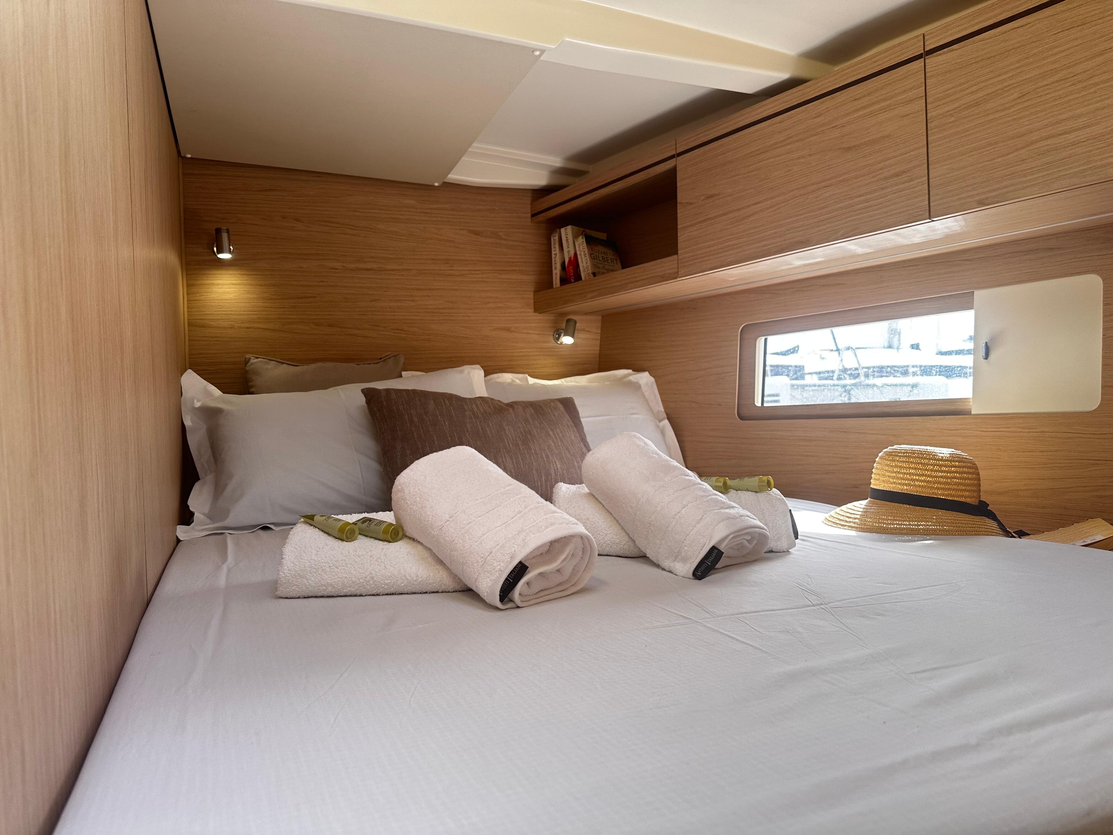 Oceanis 51.1, picture 16