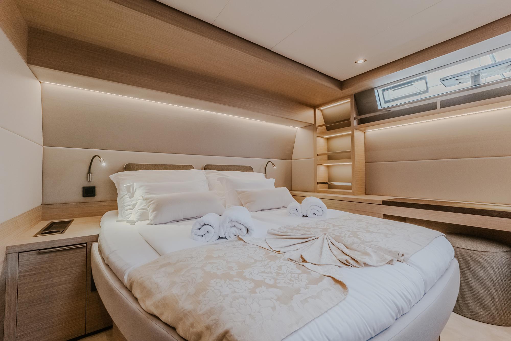 Lagoon 55 - 5 + 2 cab., picture 10