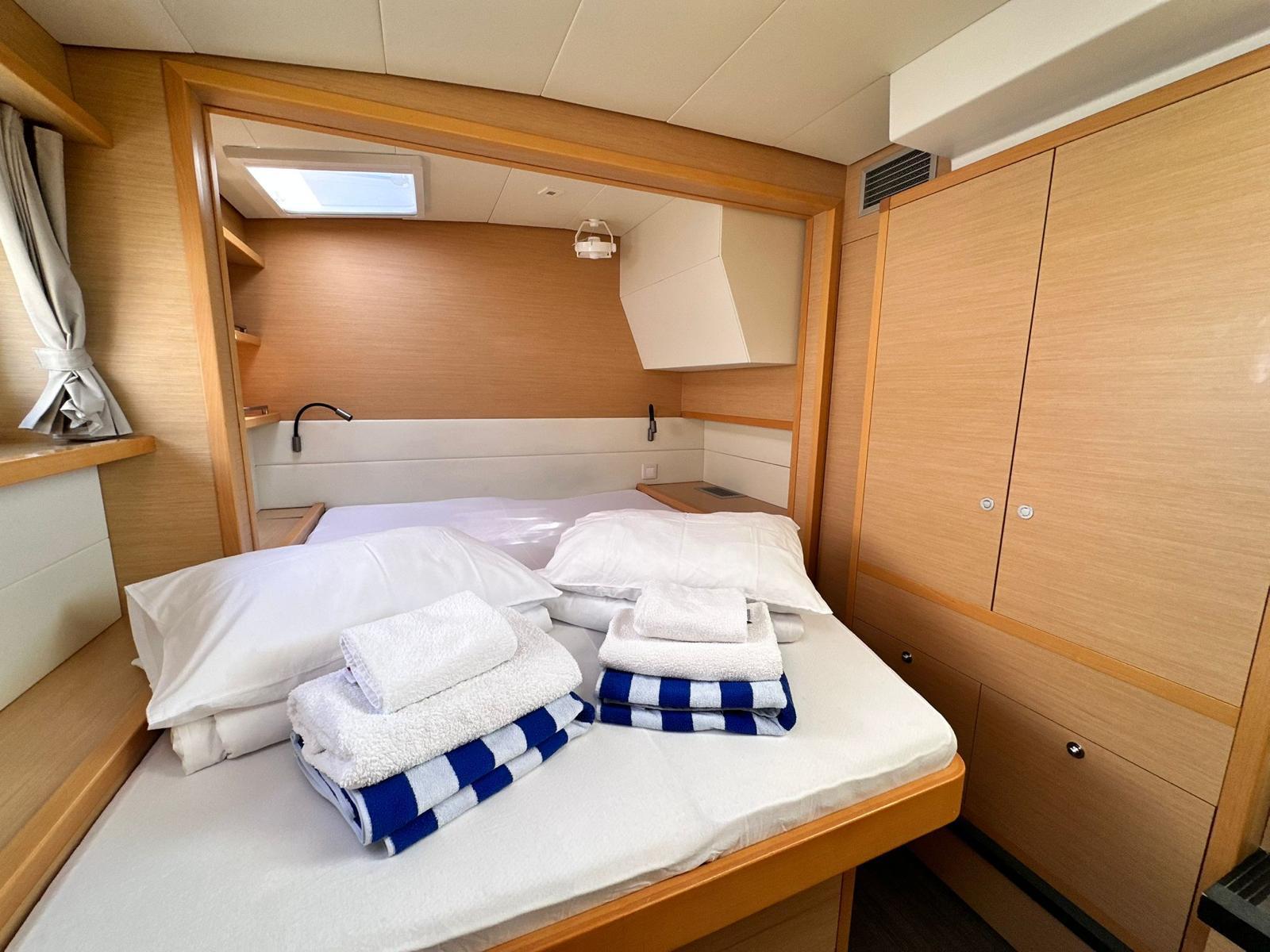 Lagoon 52 F - 6 + 2 cab., picture 17