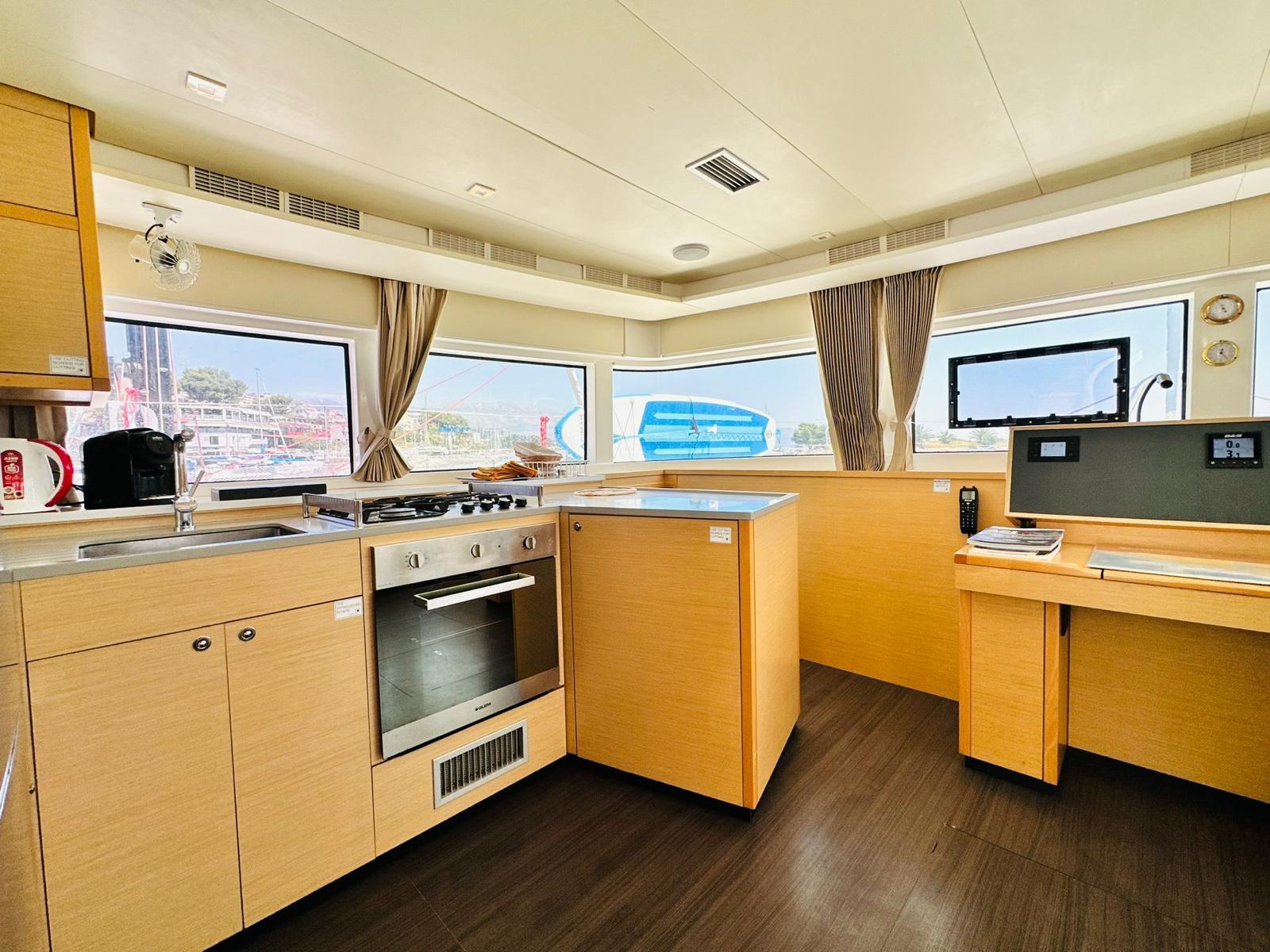 Lagoon 52 F - 6 + 2 cab., picture 10