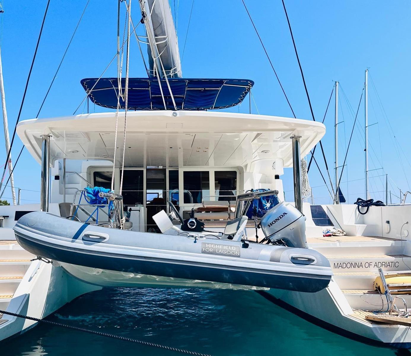 Lagoon 52 F - 6 + 2 cab., picture 4