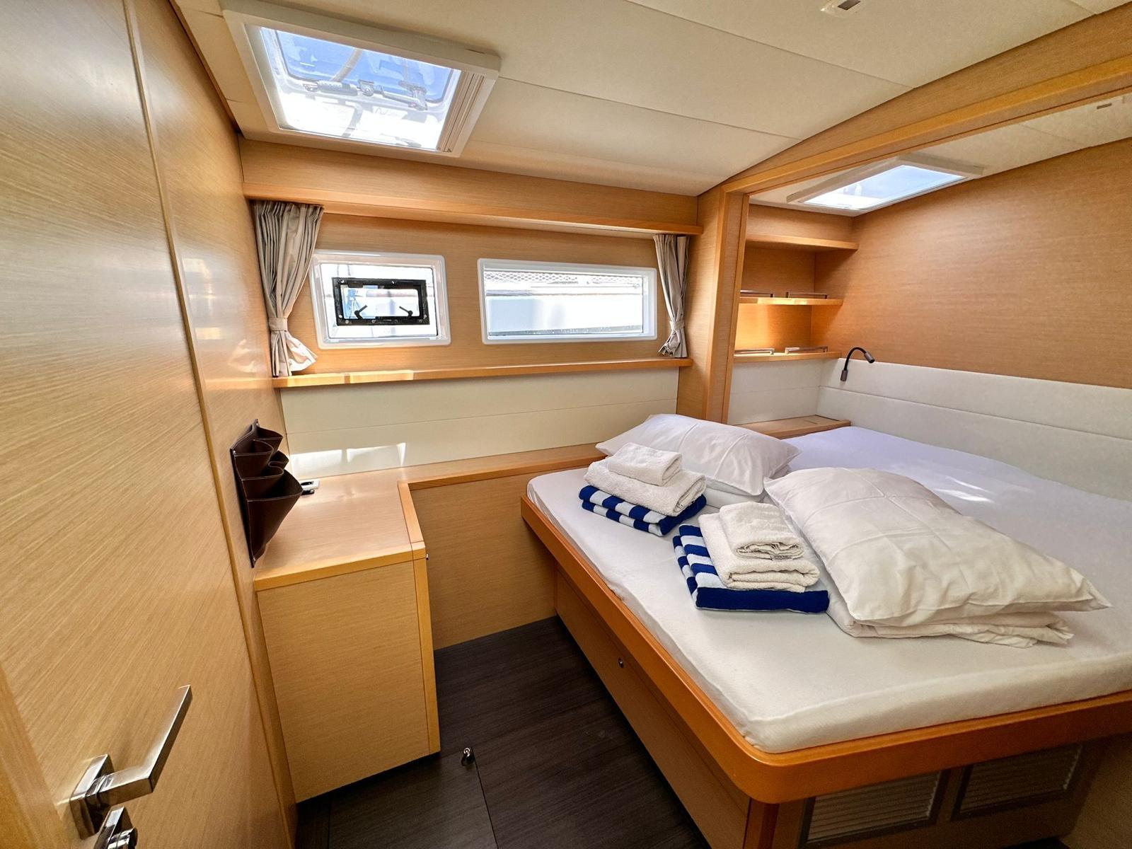 Lagoon 52 F - 6 + 2 cab., picture 14