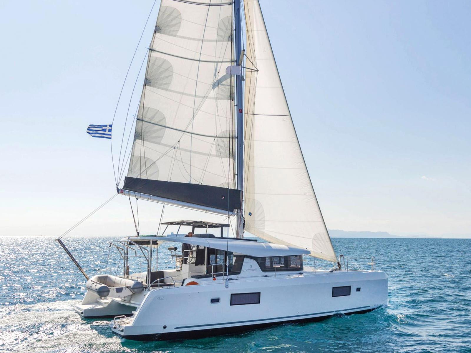 Lagoon 42 - 4 + 1 cab., picture 1