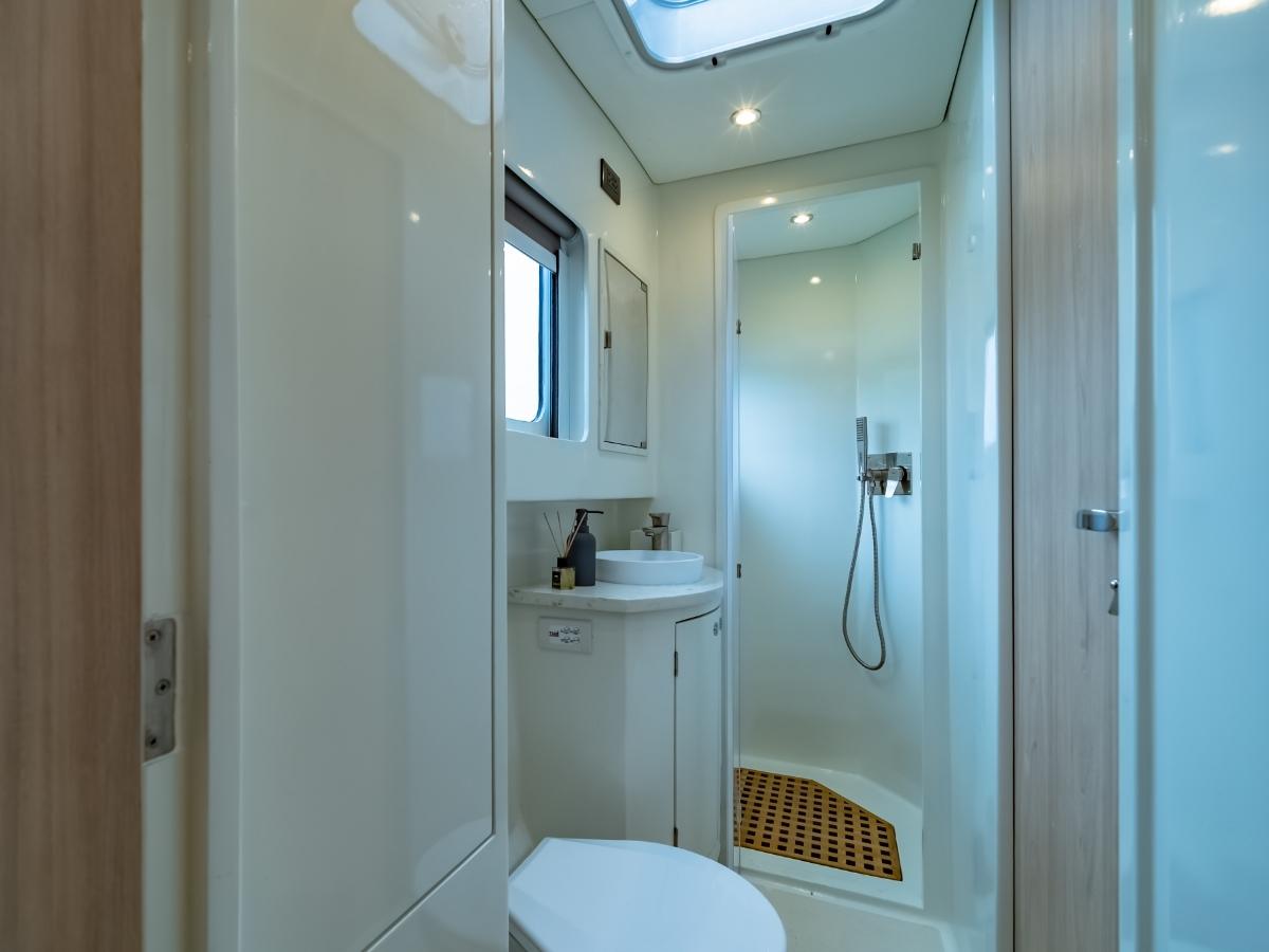 Island Spirit 525E, picture 36