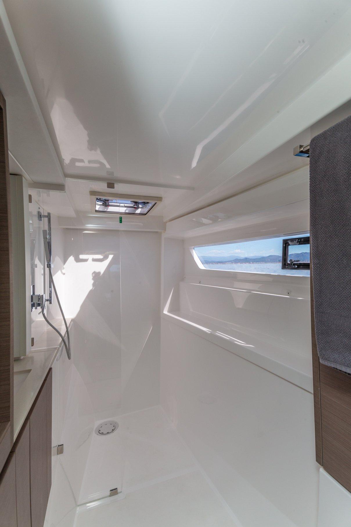 Leopard 42 - 3 cab., picture 23