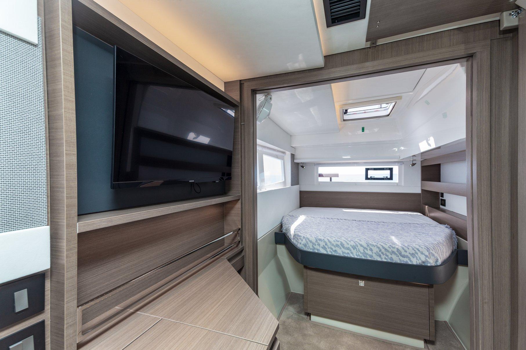 Leopard 42 - 3 cab., picture 19