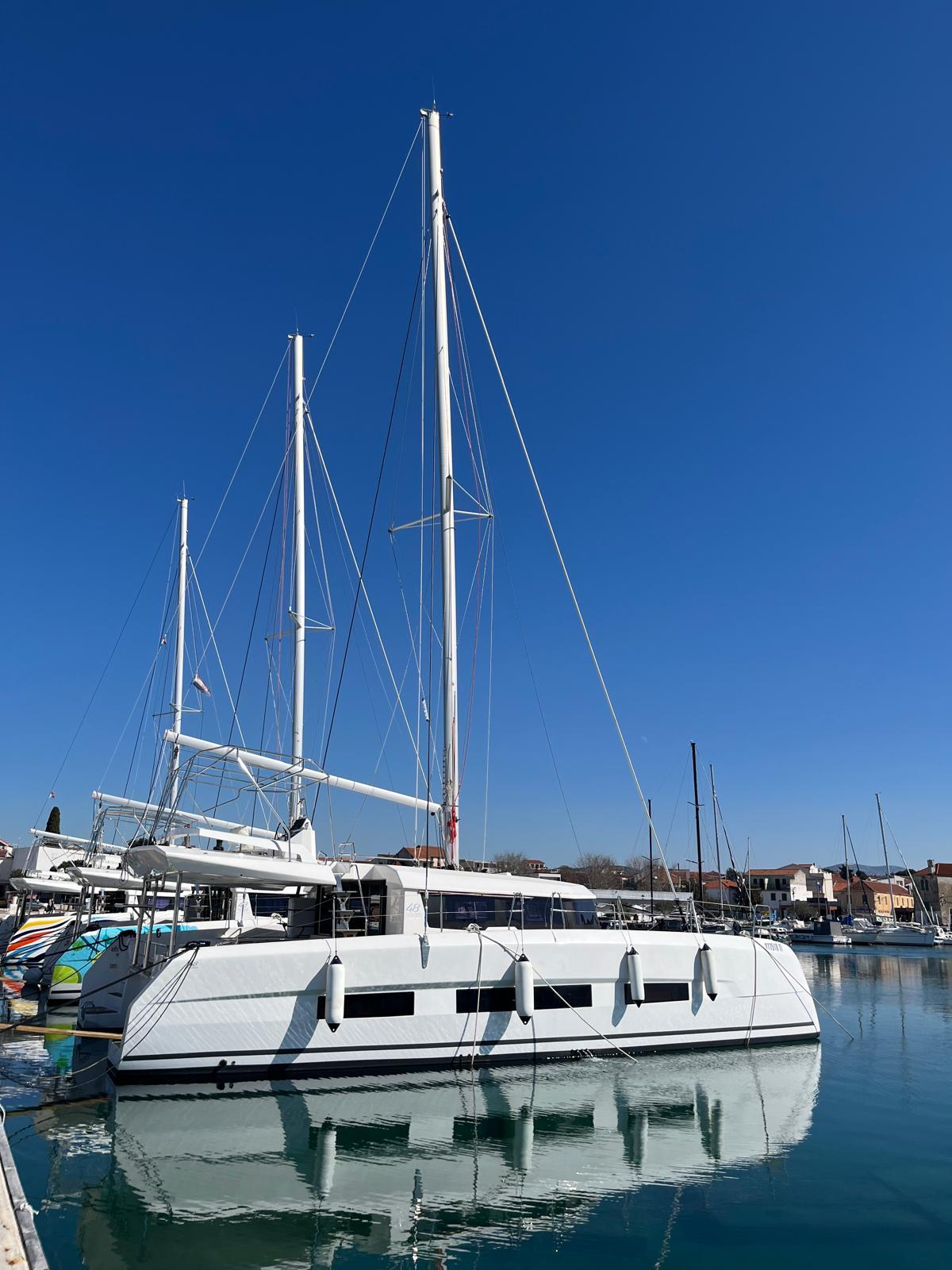 Dufour 48 Catamaran - 5 + 1 cab., picture 7