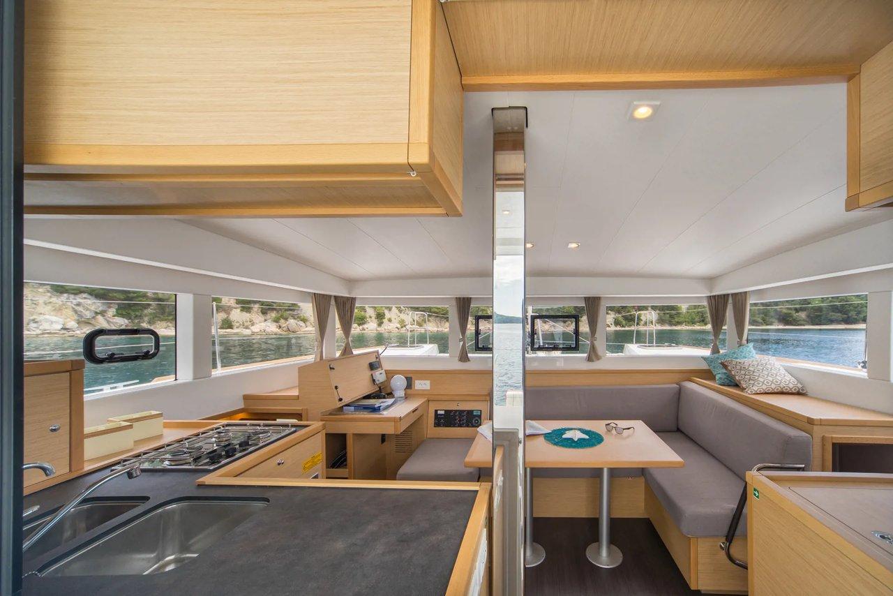 Lagoon 39 - 4 + 2 cab., picture 12