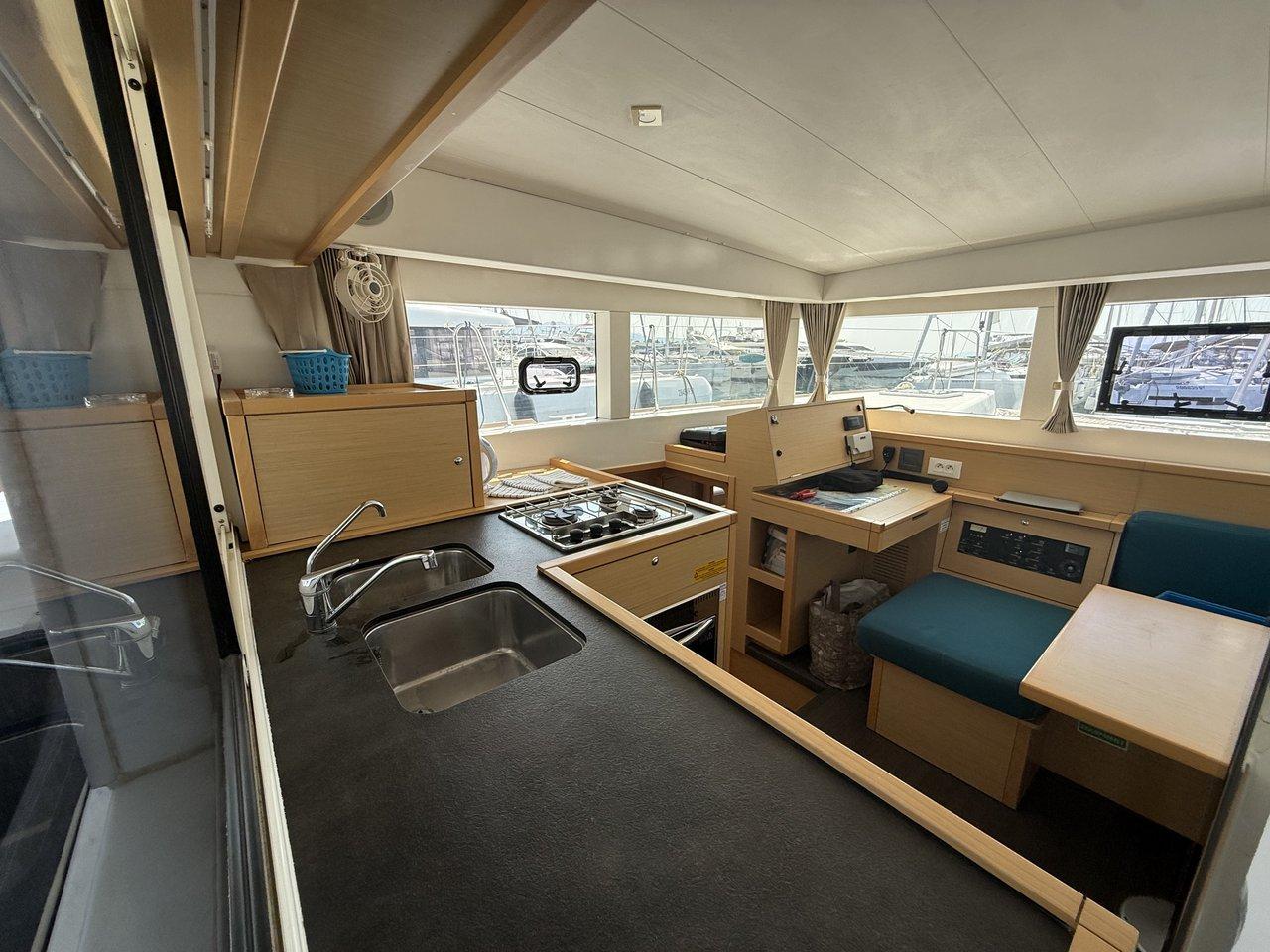 Lagoon 39 - 4 + 2 cab., picture 15