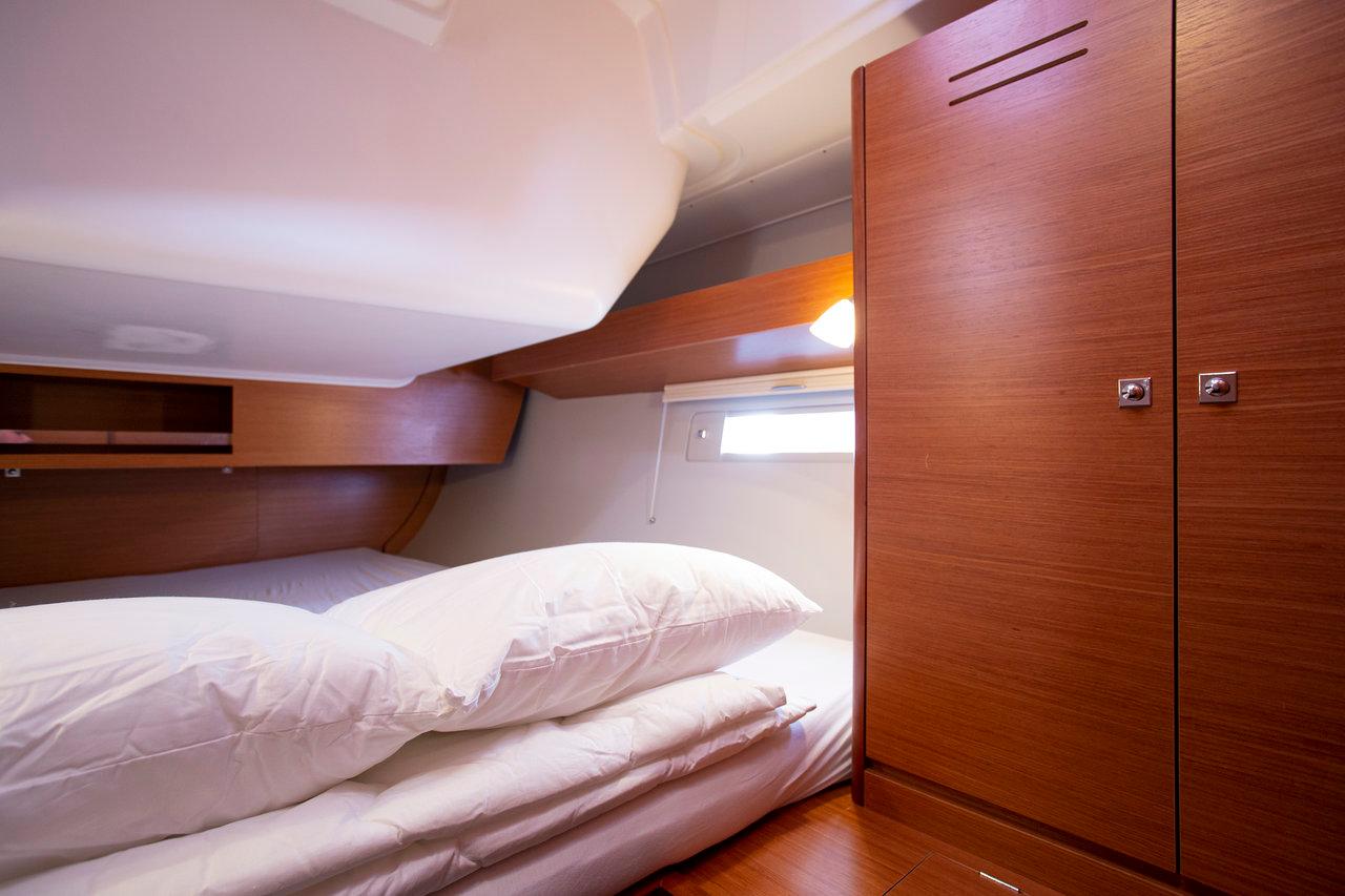 Dufour 430 GL, picture 14