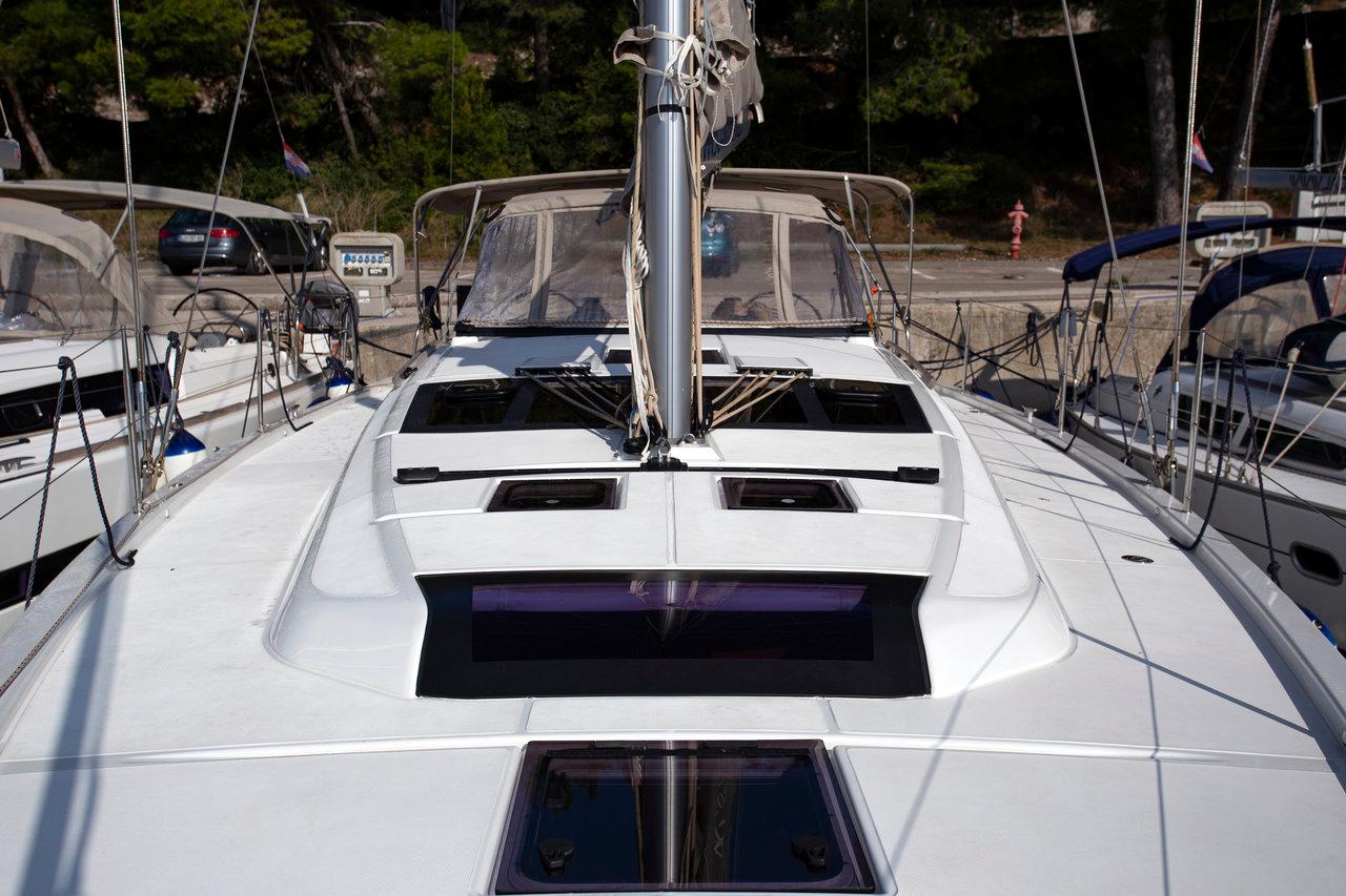 Dufour 430 GL, picture 6