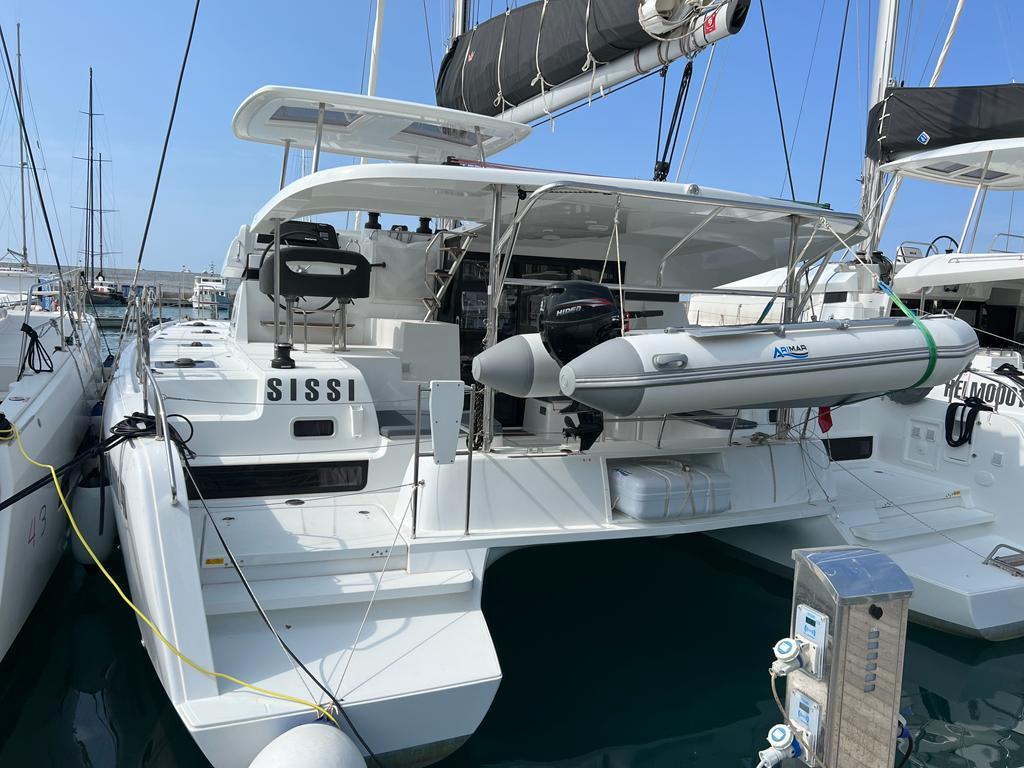 Lagoon 42 - 4 + 2 cab., picture 1