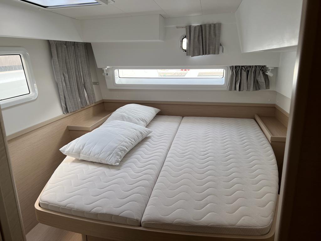 Lagoon 42 - 4 + 2 cab., picture 18